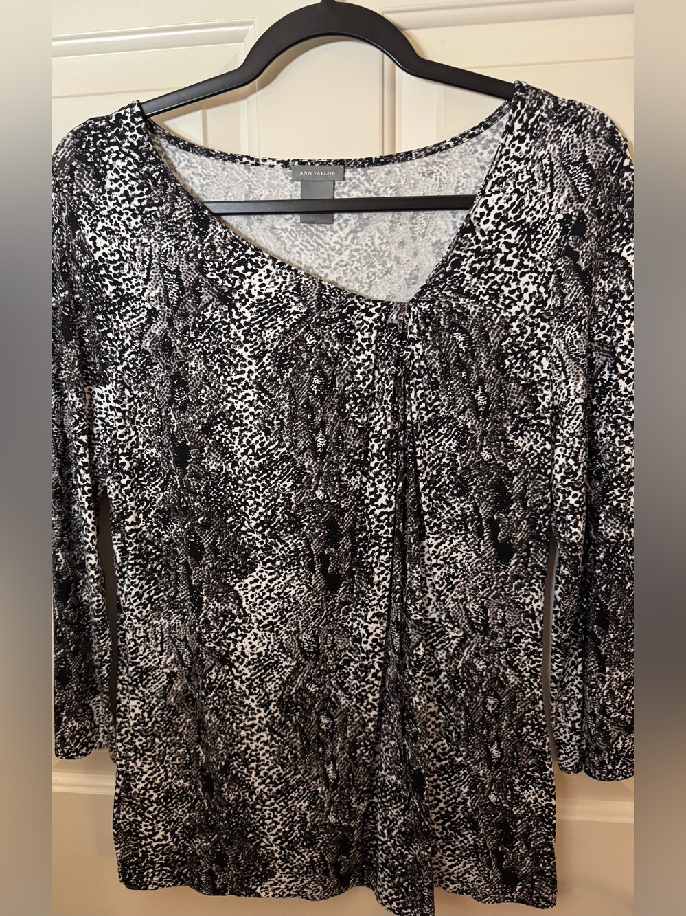 Ann Taylor Top / Blouse with 3/4 Length Sleeves Size Large **NWT**